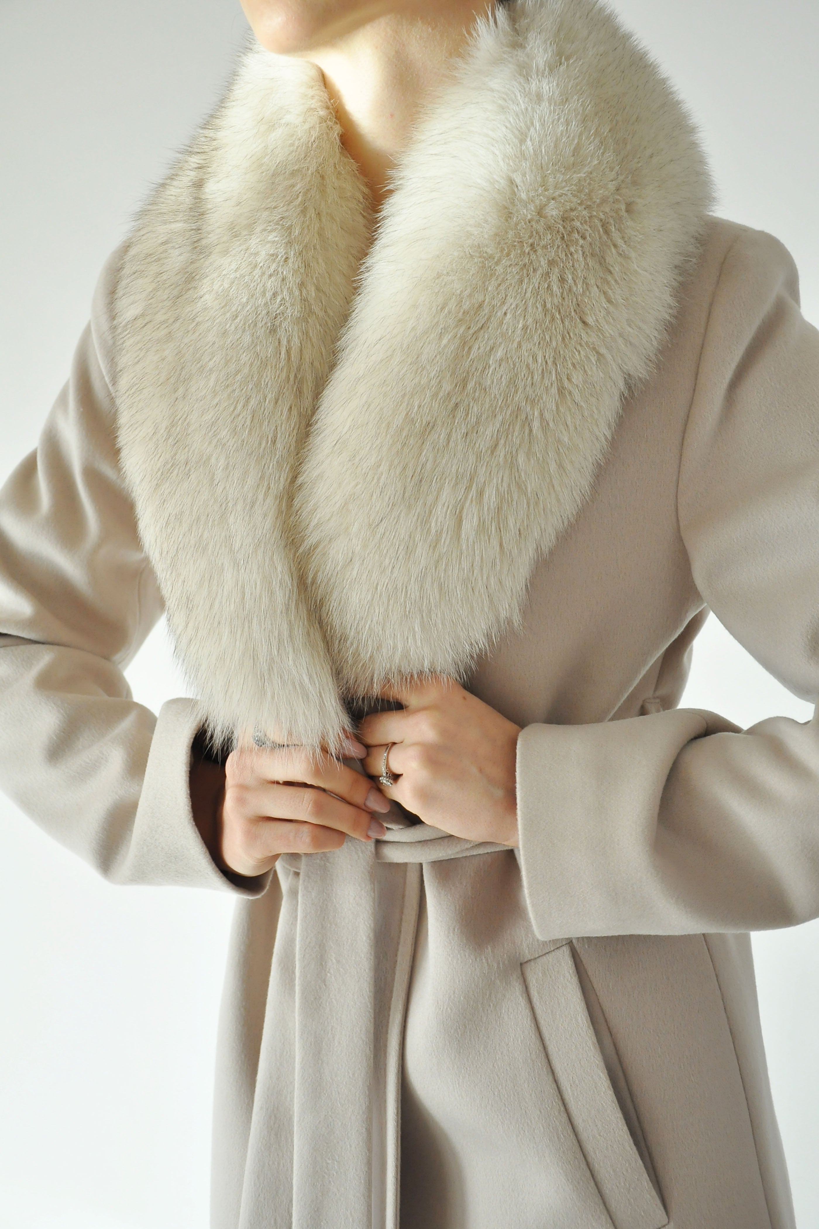 Kürk Detaylı Kaşe Kaşmir Kaban - Taş Rengi