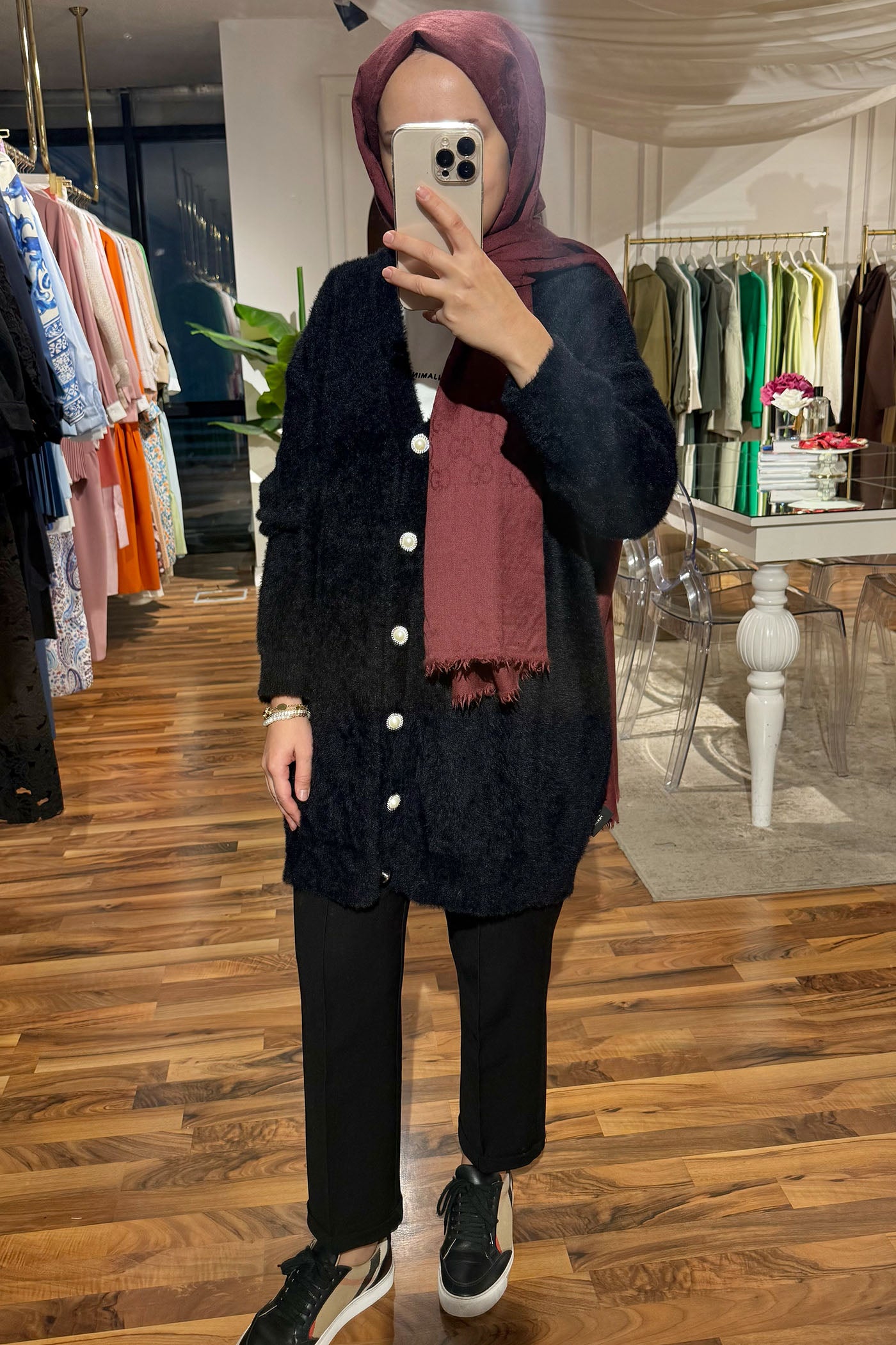 Yumoş Hırka - Siyah