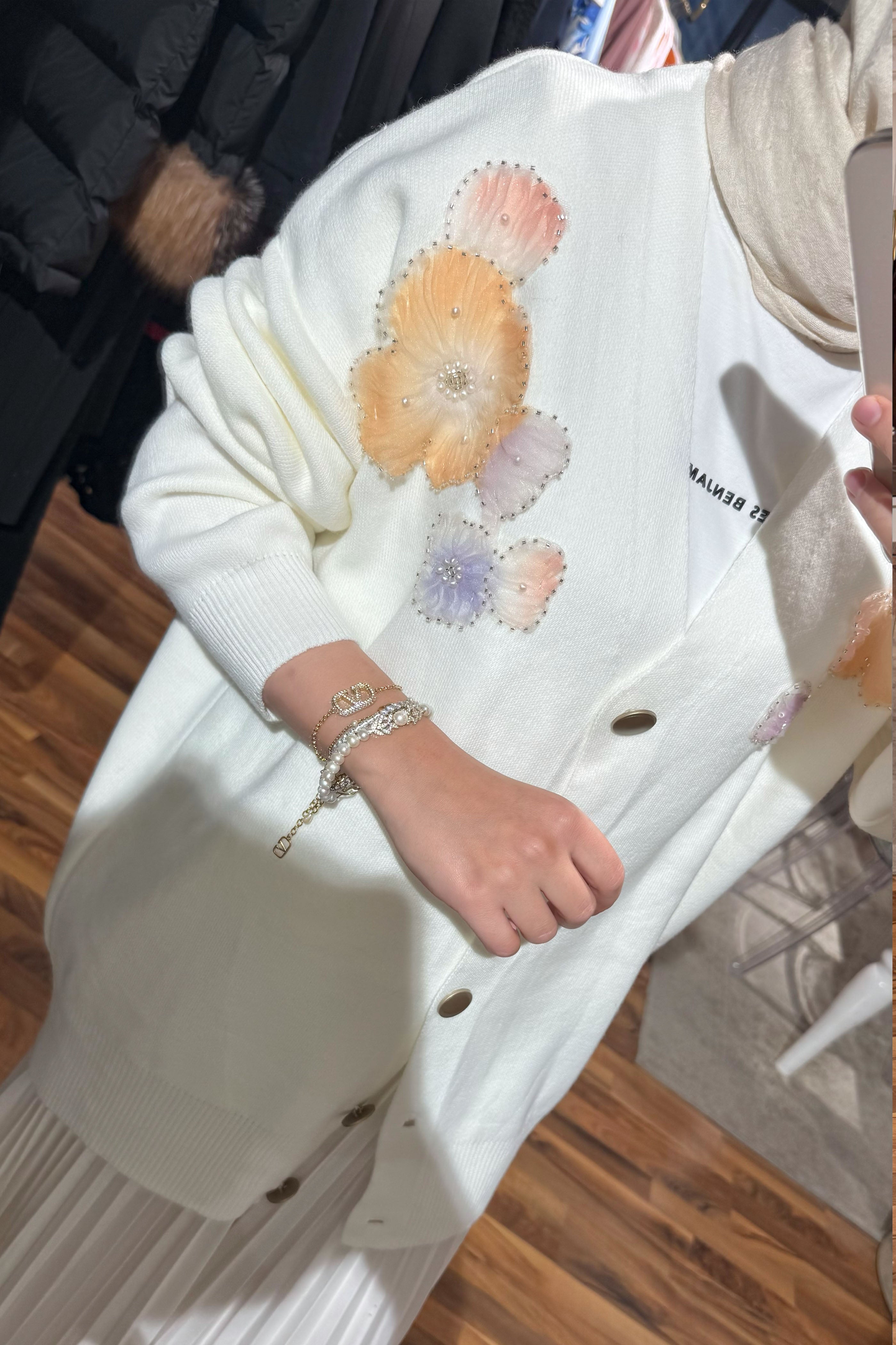 Aplikli Hırka - Krem